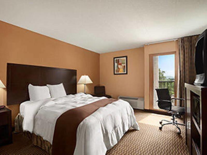 Quality Inn & Suites Cincinnati Exteriér fotografie
