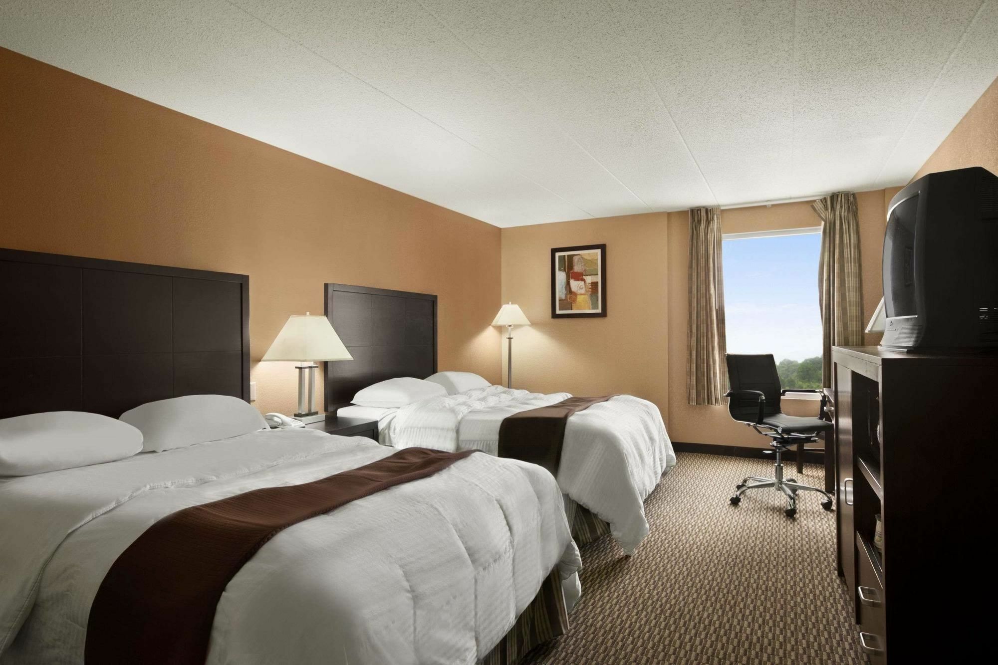 Quality Inn & Suites Cincinnati Exteriér fotografie