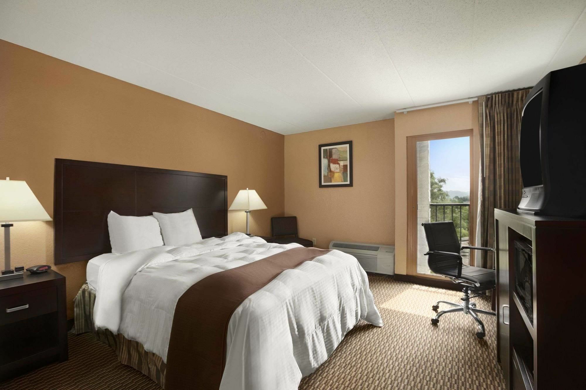 Quality Inn & Suites Cincinnati Exteriér fotografie