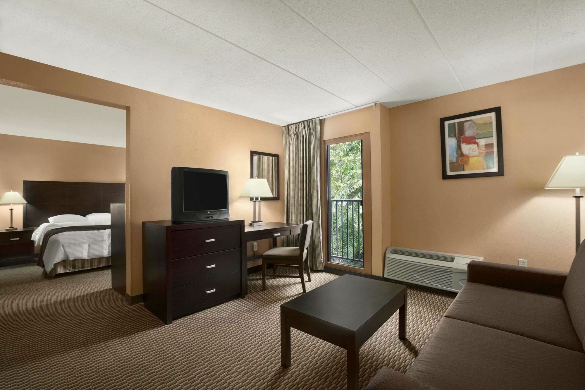 Quality Inn & Suites Cincinnati Exteriér fotografie